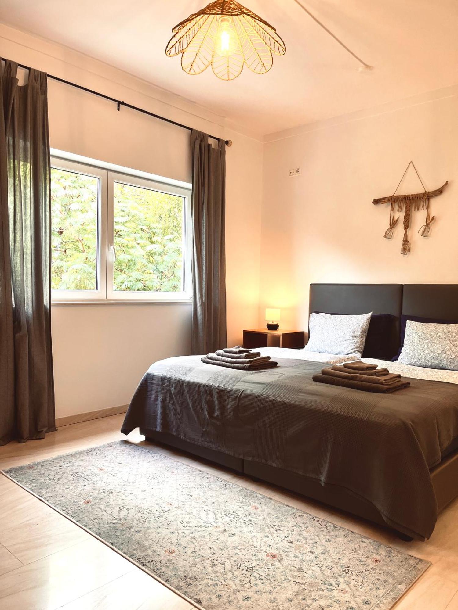 פטיאס Edles Apartment In Architektenvilla Mit Grossem Pool, Sauna, Dachterrasse Und Malerischem Garten מראה חיצוני תמונה
