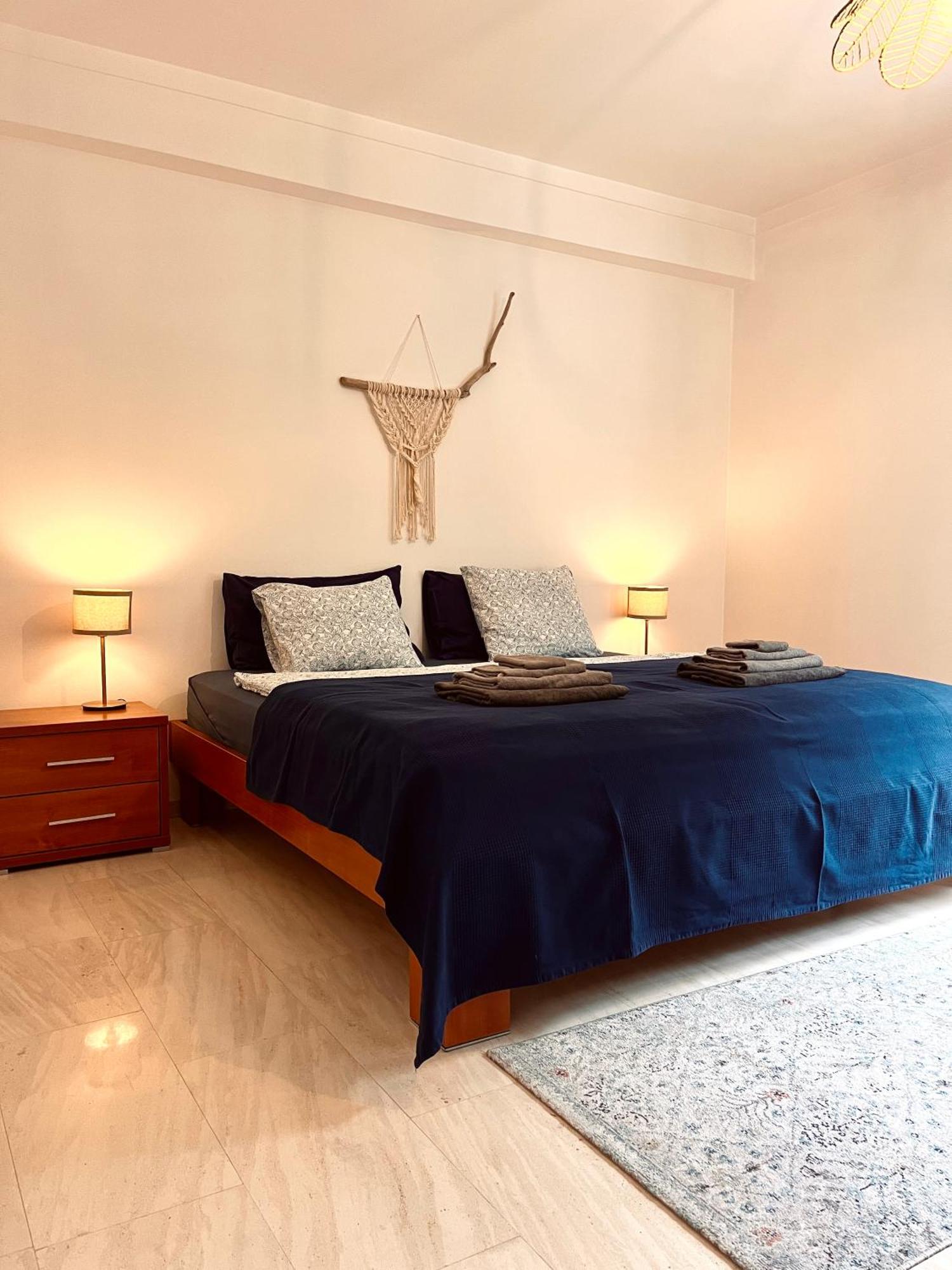 פטיאס Edles Apartment In Architektenvilla Mit Grossem Pool, Sauna, Dachterrasse Und Malerischem Garten מראה חיצוני תמונה
